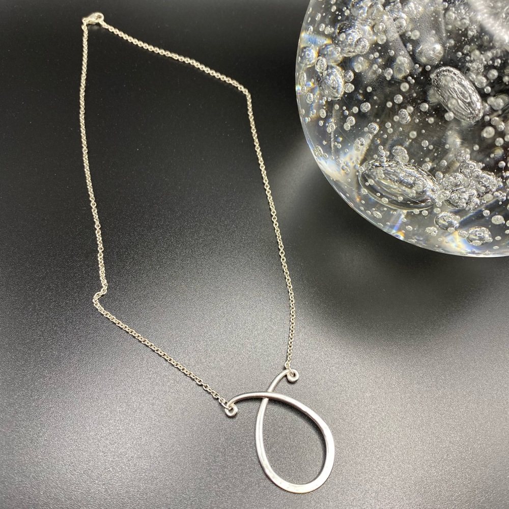 925 Sterling Silver Crossover Loop Necklace